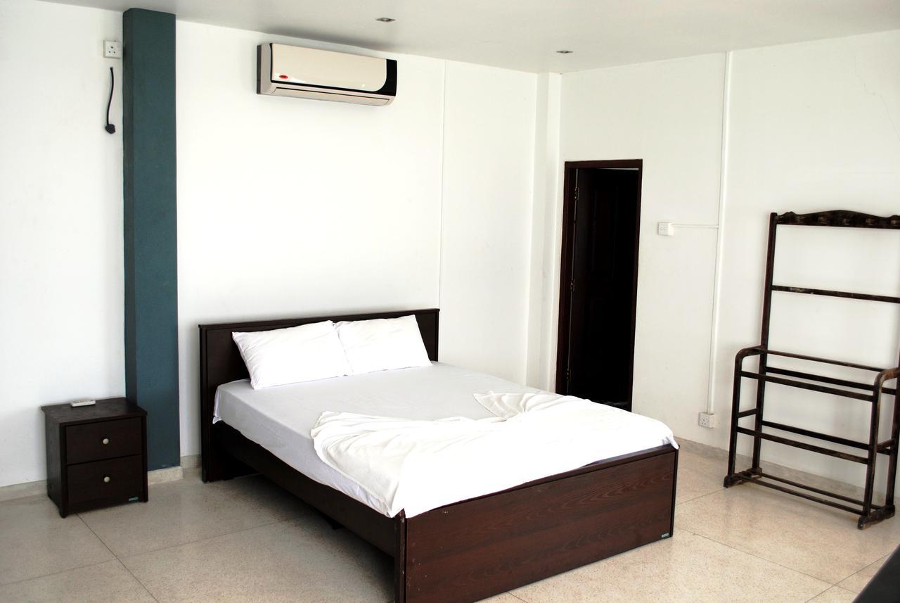 Ocean Reef Hotel ヒッカドゥワ エクステリア 写真